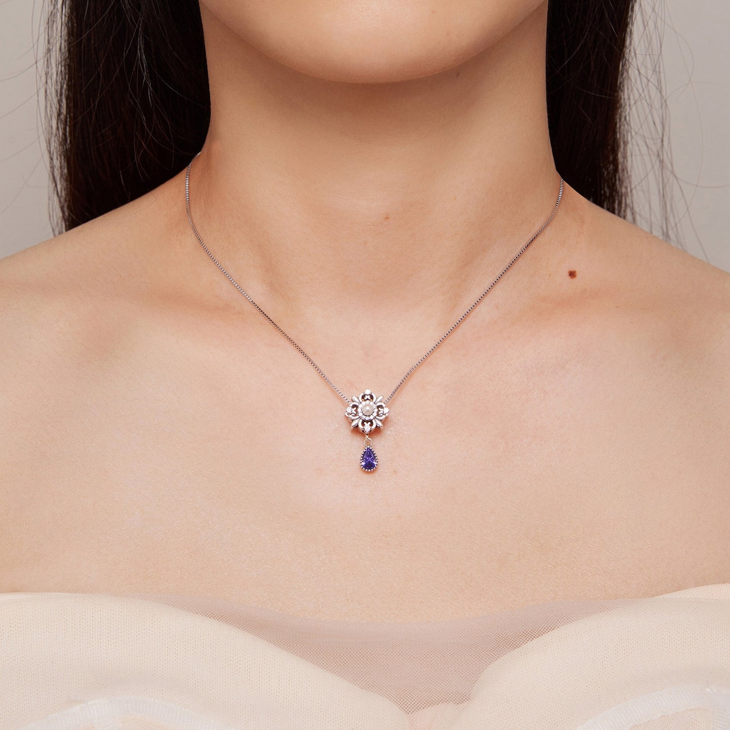 teardrop purple necklace